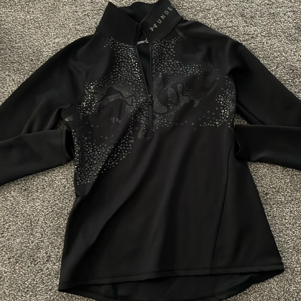 Large 1/4 zip under armour. - Fitted